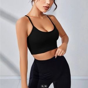 Black sports bra